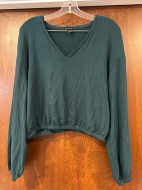 Beyond Yoga Deep Forest Green V-Neck Cropped Sweatshirt